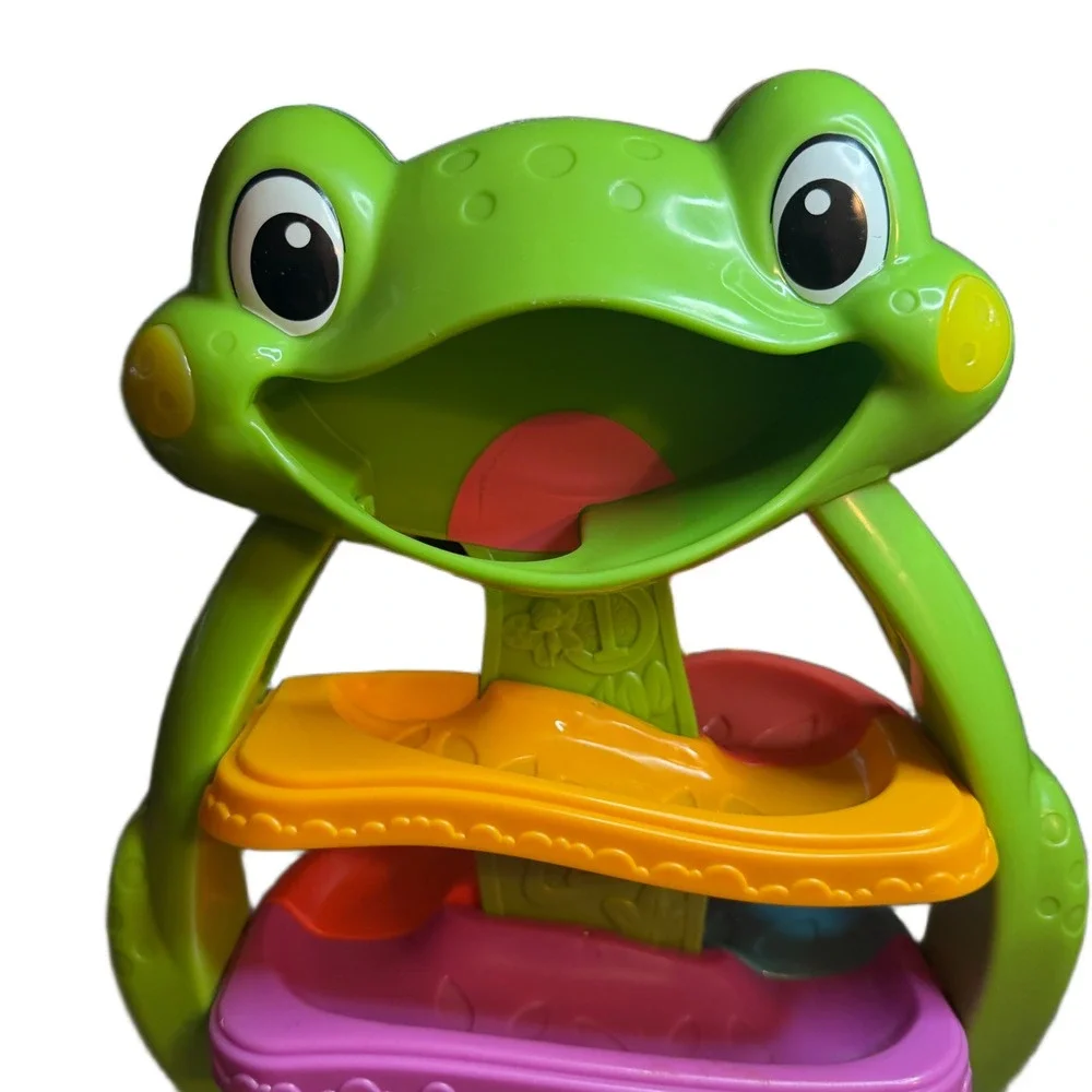 Playskool Feed Me Froggy Ball Ramp Toddler Toy Green Hasbro A7378 with 3 Balls